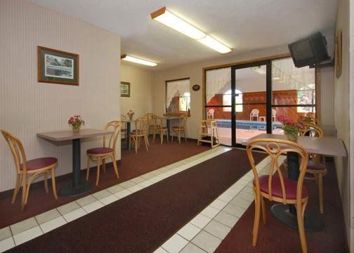 Sleep Inn Bolivar Restaurant bilde